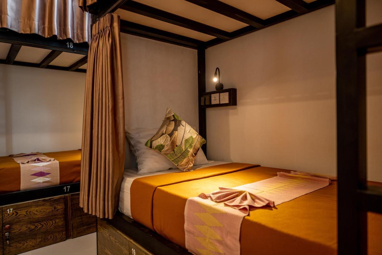 Batununggul The Moon Hostel מראה חיצוני תמונה