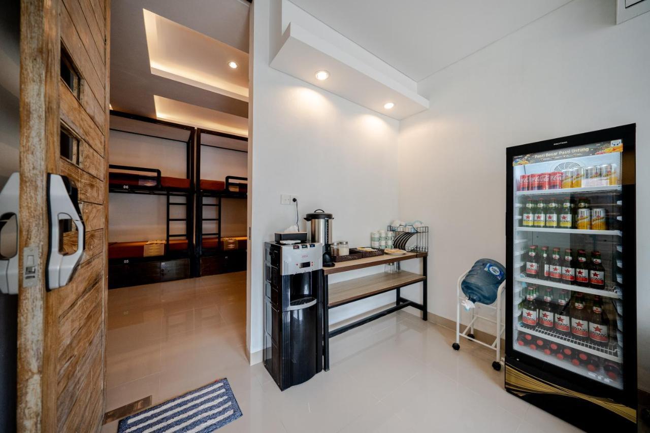 Batununggul The Moon Hostel מראה חיצוני תמונה