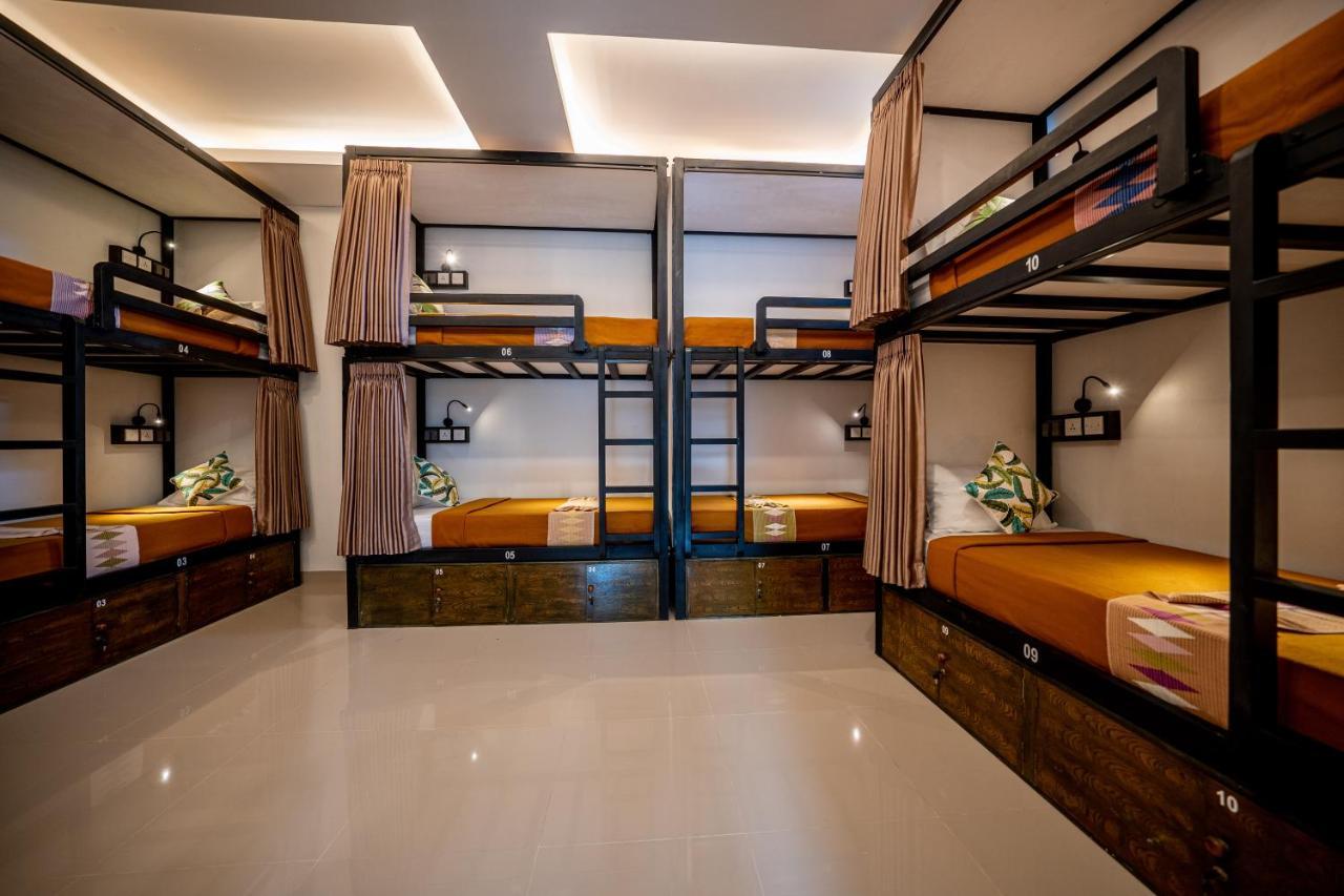 Batununggul The Moon Hostel מראה חיצוני תמונה